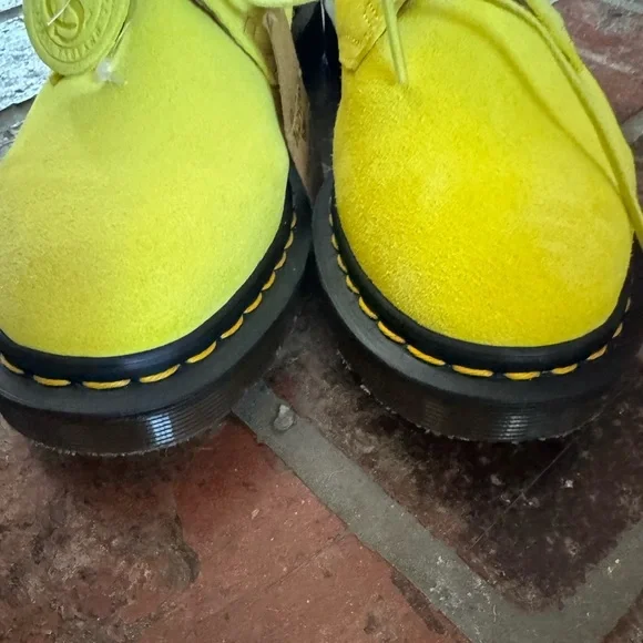 DR MARTENS yellow classics! Made in ENGLAND with C.F. STEAD  display picture 1